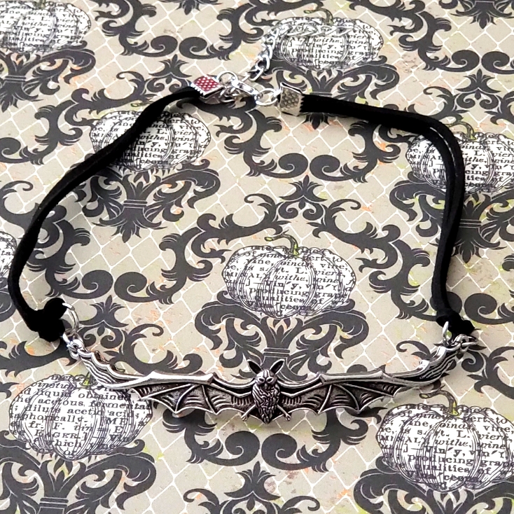 Bat Choker